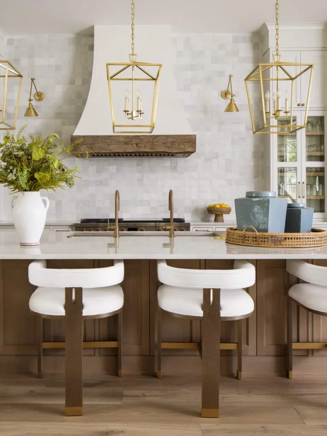 transitional-style-kitchen