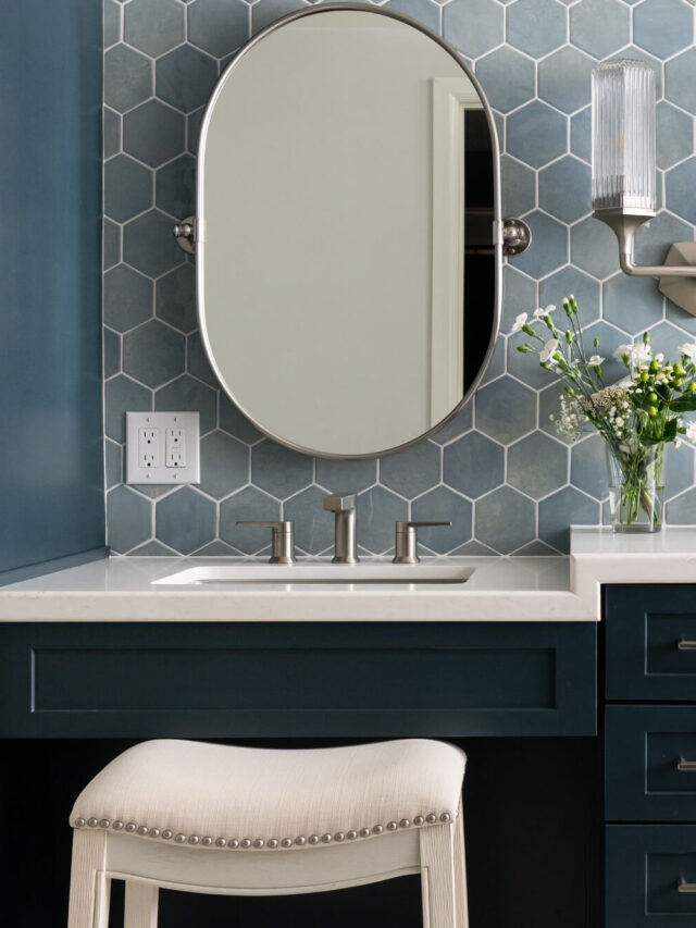 Design Your Dream Bathroom with a Custom Vanity